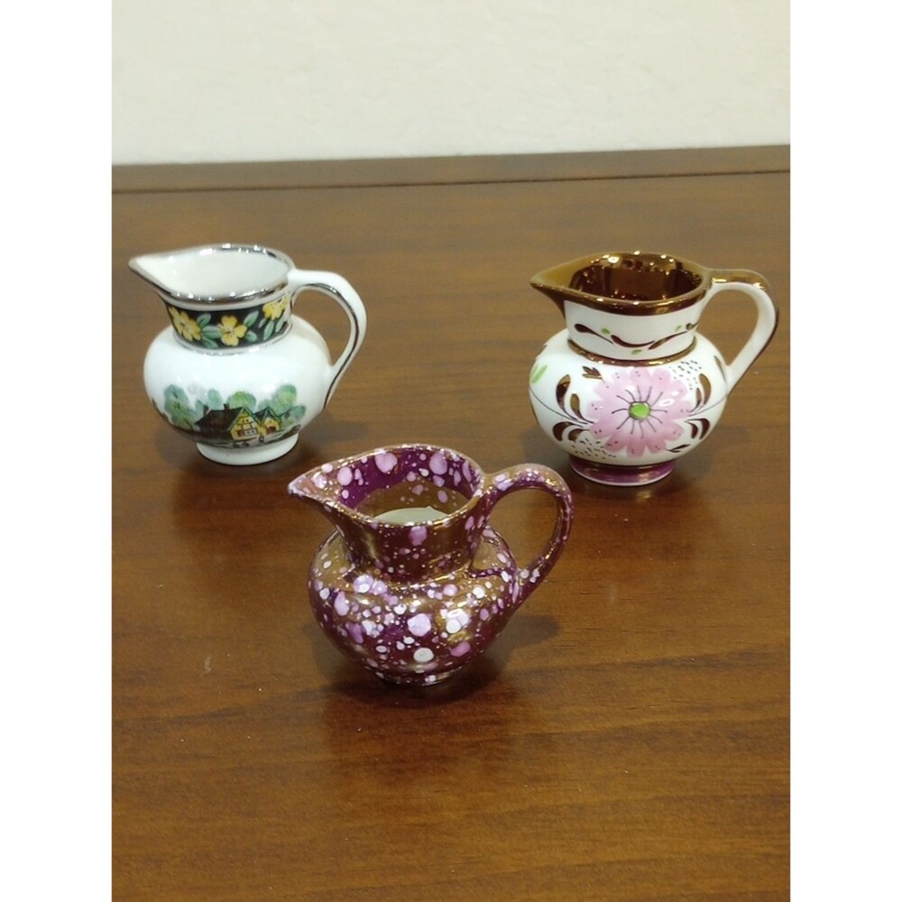 Old Castle English Creamers, Set Of 3 - Vintage!